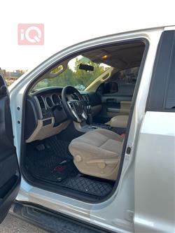 Toyota Sequoia